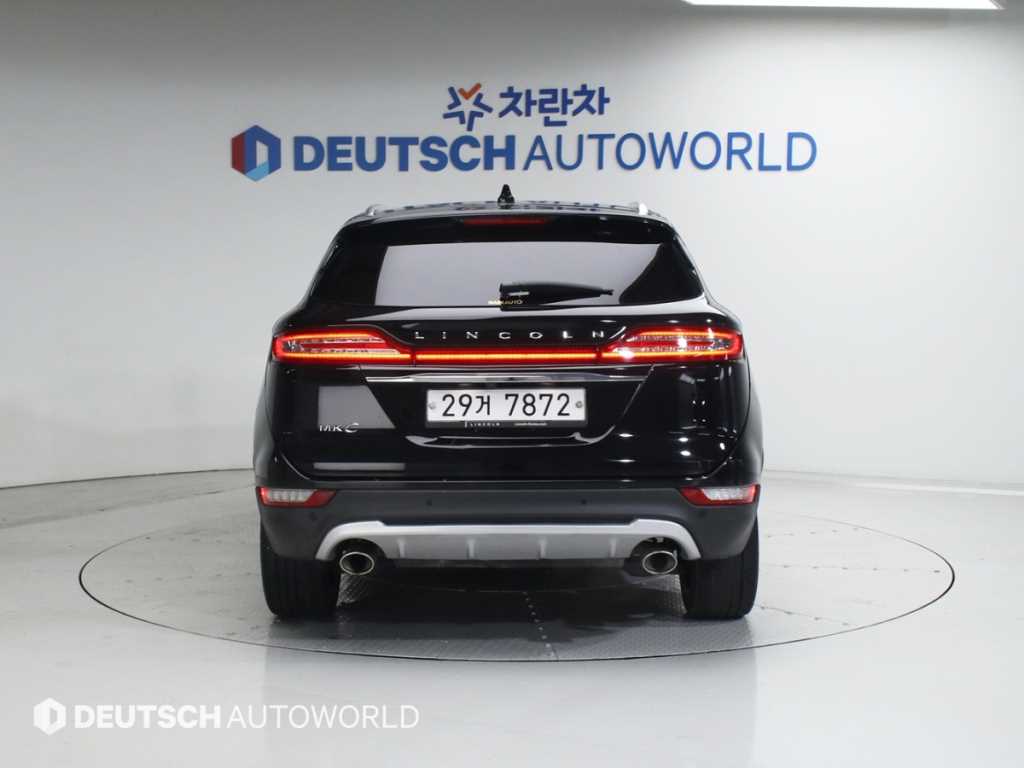 Lincoln MKC - Vista 4