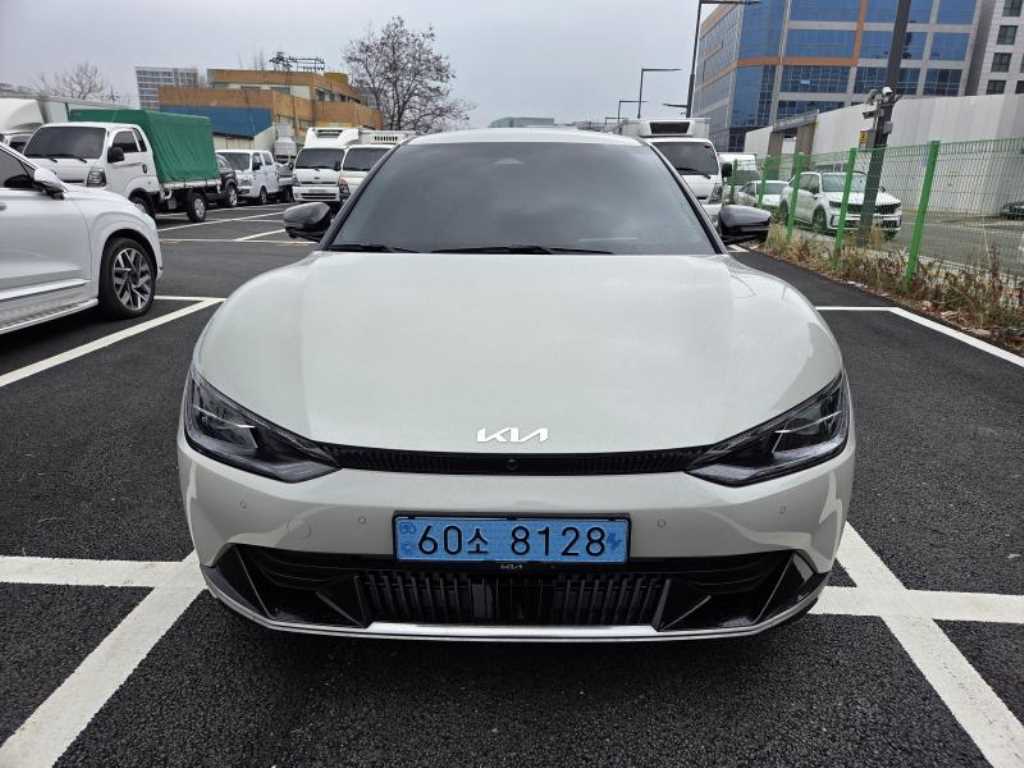 KIA EV6 2022 the color of pearl - Importación desde Corea - HF Imports Iquique - Foto 1