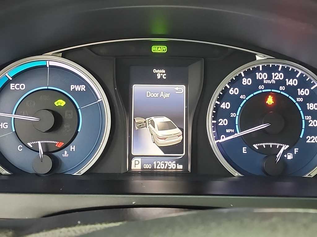 Toyota Camry - Vista 6