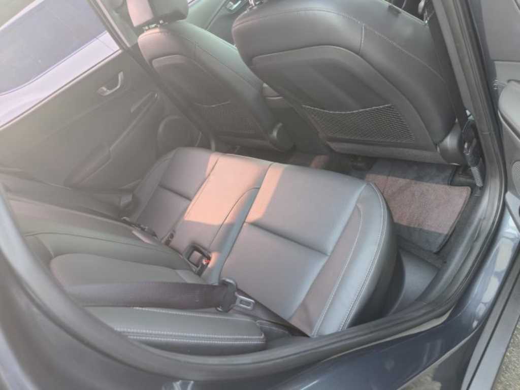 HYUNDAI Kona - Vista 6