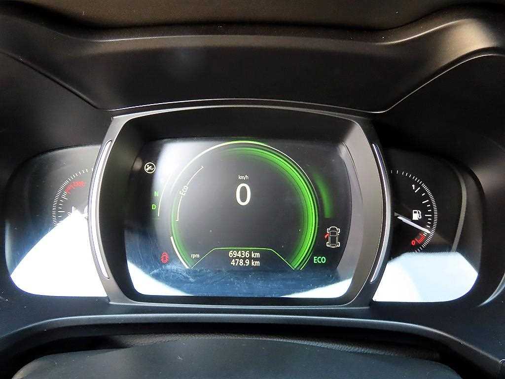 SAMSUNG QM6 - Vista 9