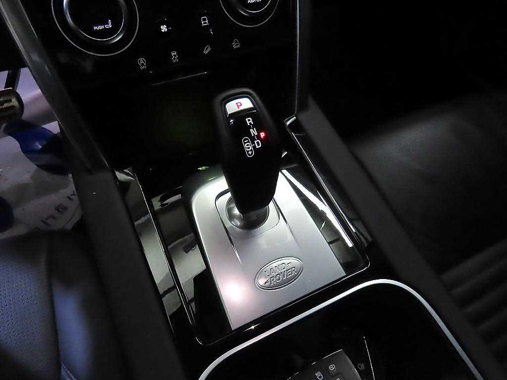 Land Rover Discovery Sports - Vista 12