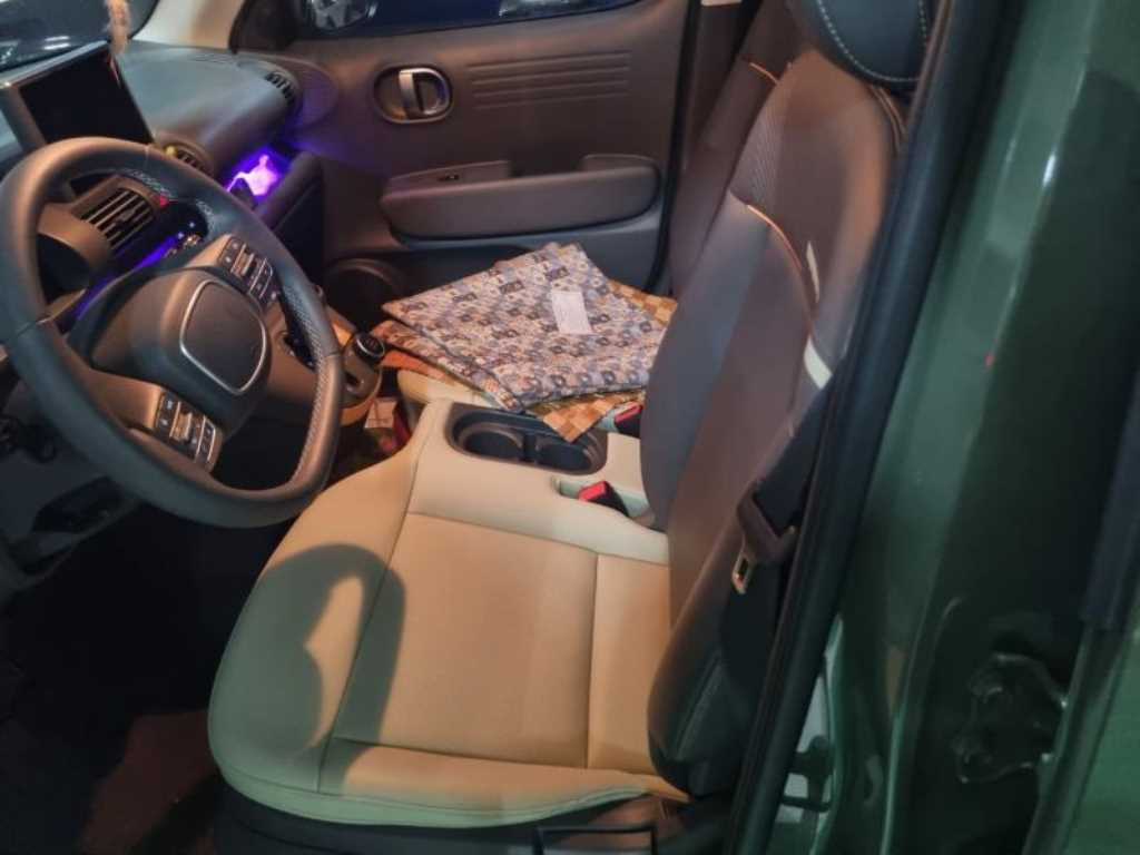 HYUNDAI Casper - Vista 4