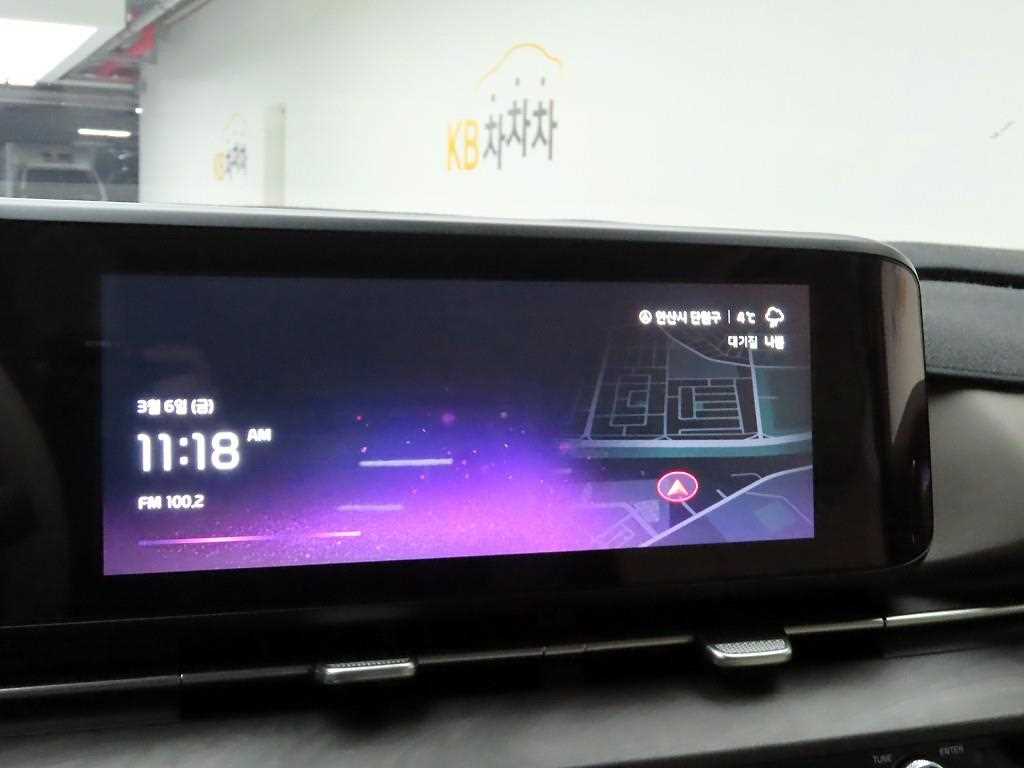 KIA Carnival - Vista 9