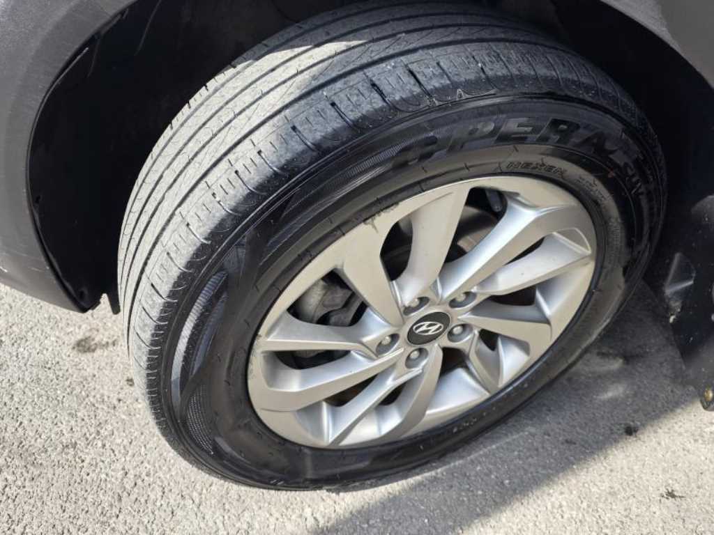 HYUNDAI Tucson 2017 Plateado - Importación desde Corea - HF Imports Iquique - Foto 17