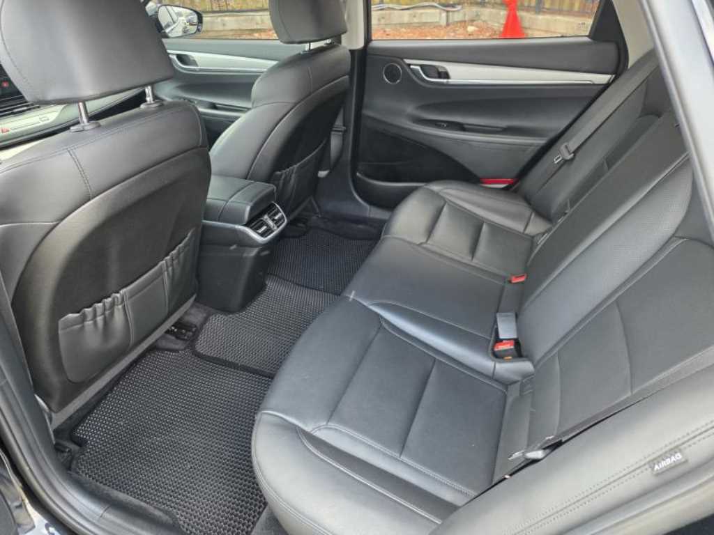 HYUNDAI Grandeur - Vista 11