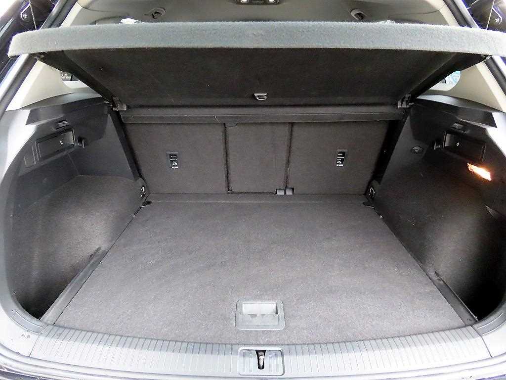 Volkswagen Tiguan 2020 Negro - Importación desde Corea - HF Imports Iquique - Foto 18