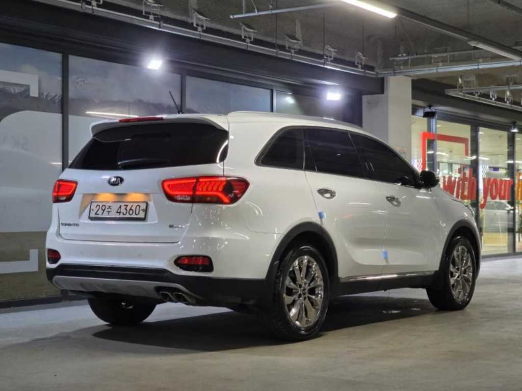 KIA Sorento - Vista 4