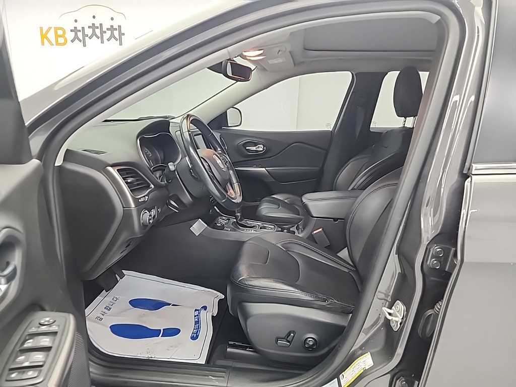 Jeep Cherokee - Vista 8