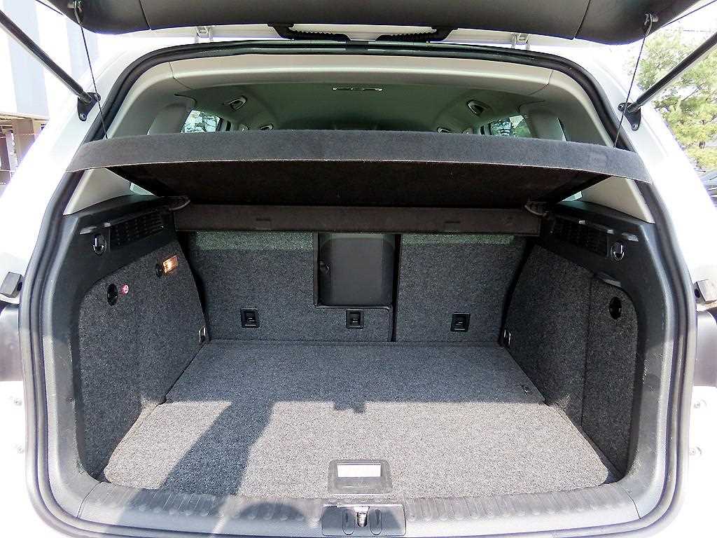 Volkswagen Tiguan 2016 Blanco - Importación desde Corea - HF Imports Iquique - Foto 18