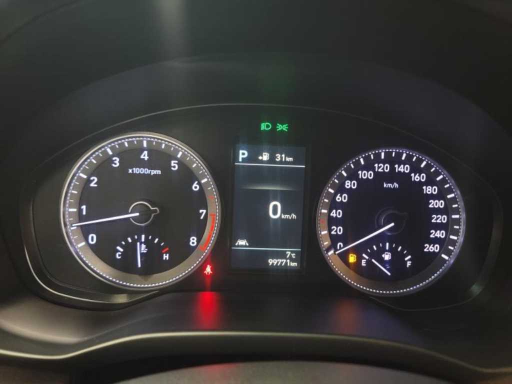 HYUNDAI Grandeur - Vista 7