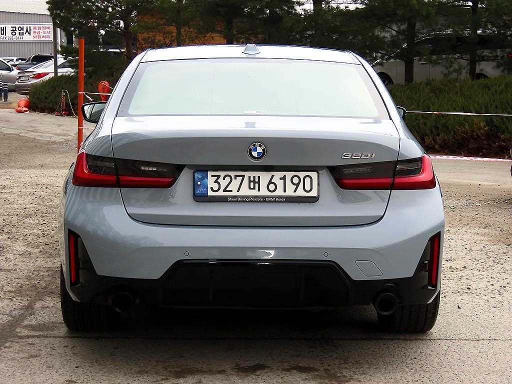 BMW 3 series - Vista 4