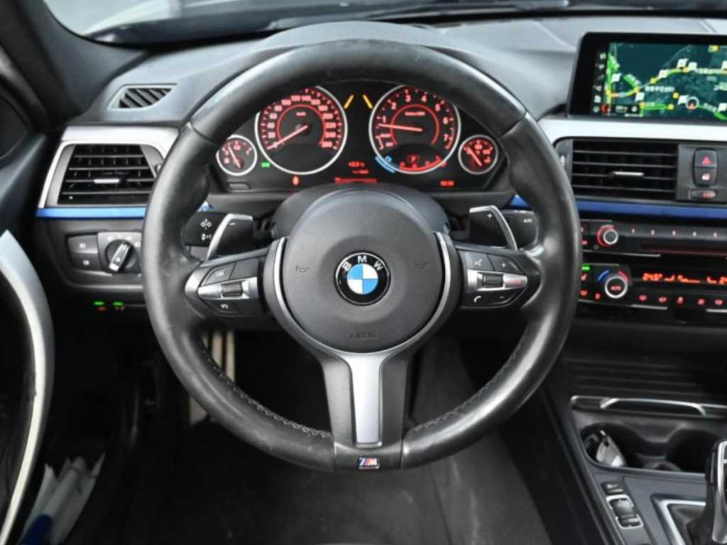 BMW 3 series 2017 Negro - Importación desde Corea - HF Imports Iquique - Foto 13