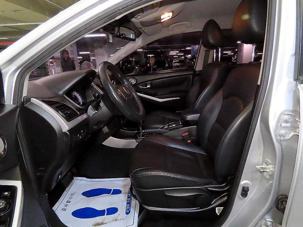 Ssangyong Korando - Vista 6