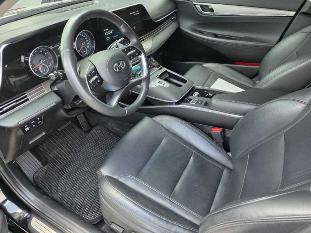 HYUNDAI Grandeur - Vista 10