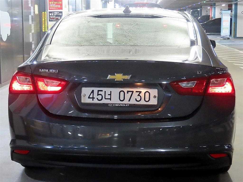 Chevrolet Malibu - Vista 5