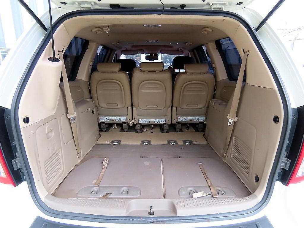 KIA Carnival 2013 the color of pearl - Importación desde Corea - HF Imports Iquique - Foto 18