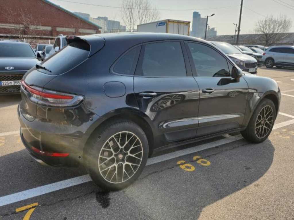 Porsche Macan - Vista 4