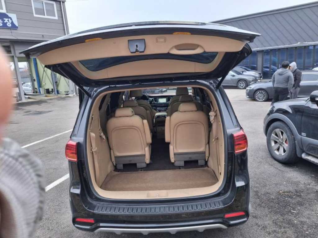 KIA Carnival 2019 - Importación desde Corea - HF Imports Iquique - Foto 17