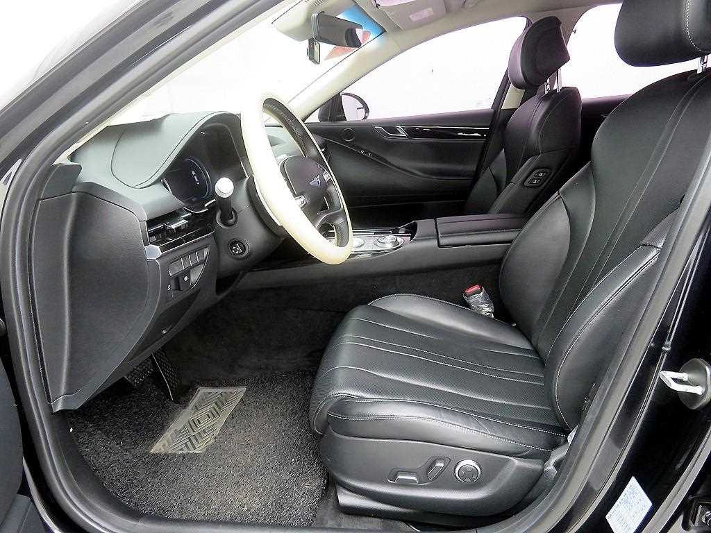 Genesis G80 - Vista 7