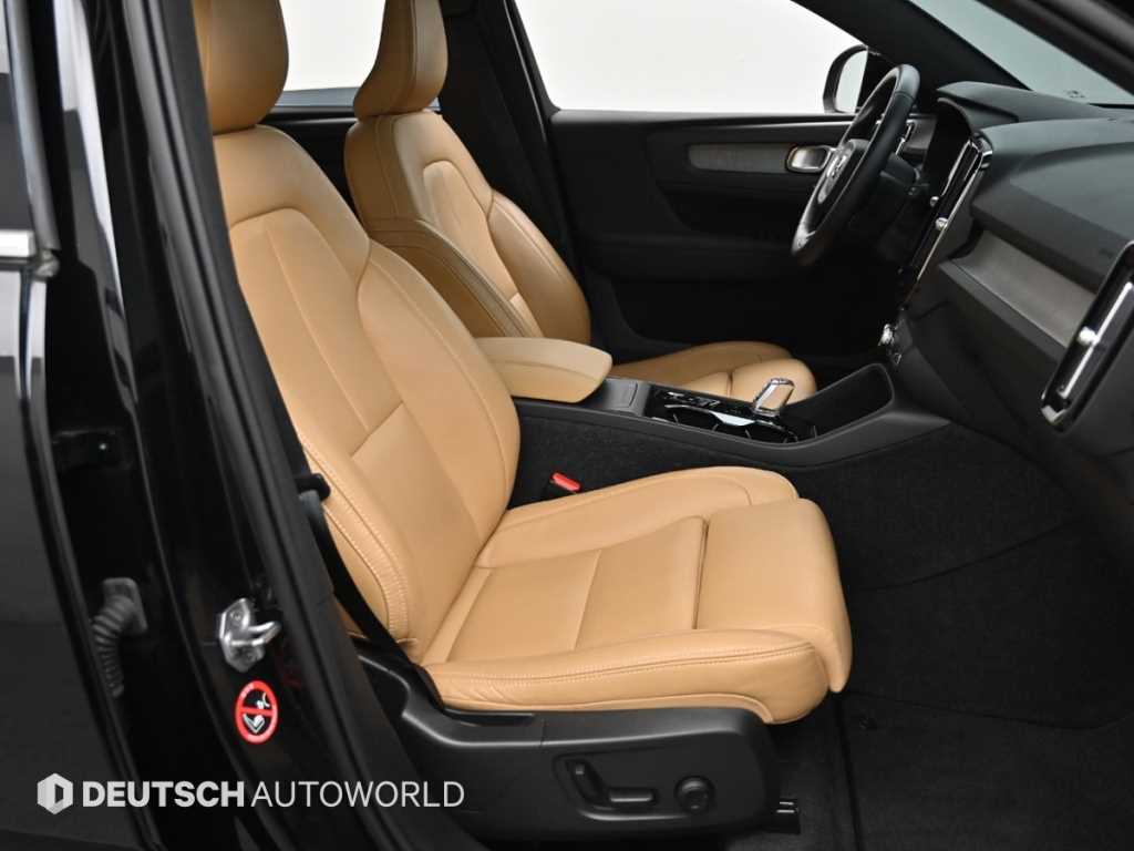 Volvo XC40 - Vista 10