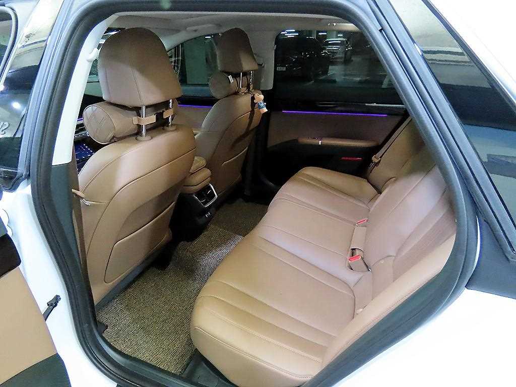 HYUNDAI Grandeur - Vista 7