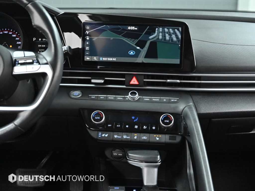 HYUNDAI Avante - Vista 7