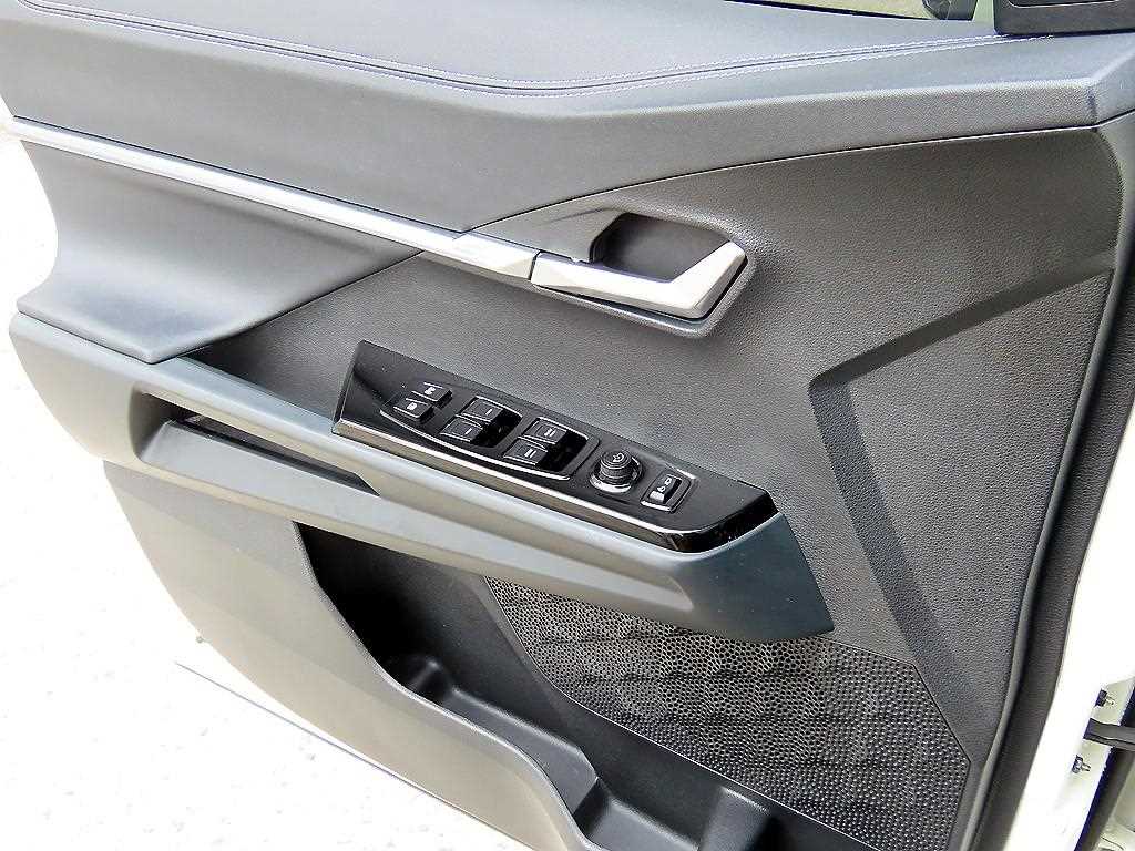 Ssangyong Torres - Vista 11