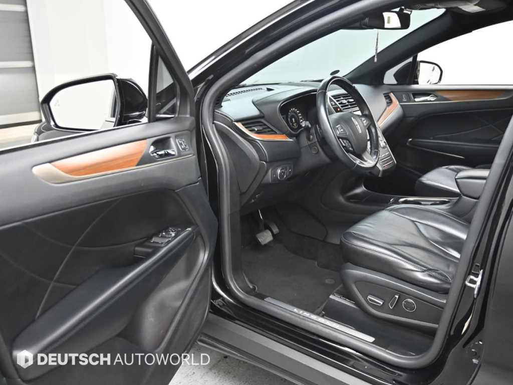 Lincoln MKC - Vista 11