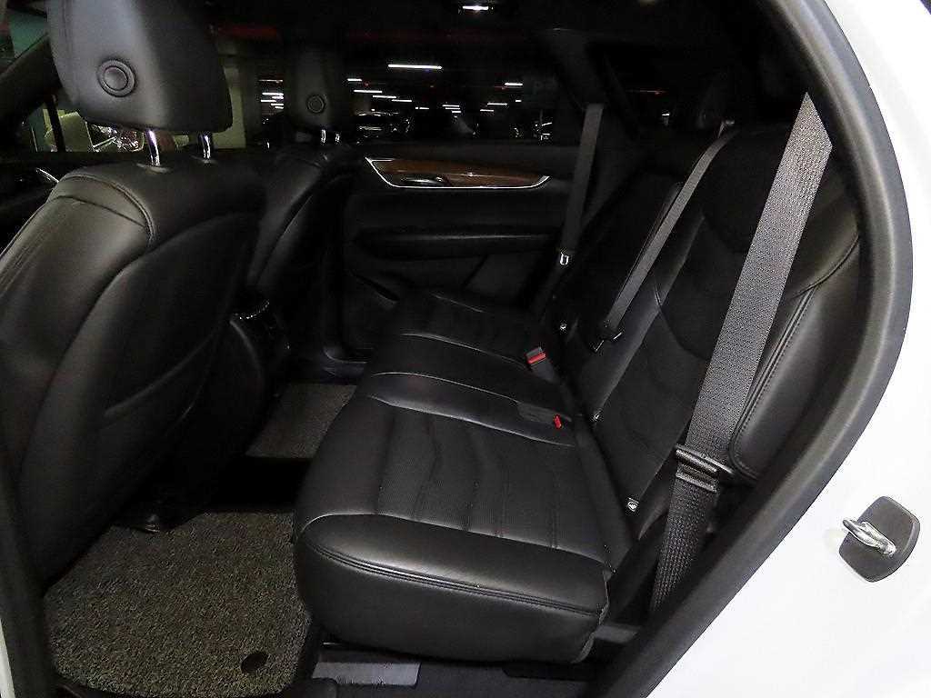 Cadillac XT5 - Vista 7