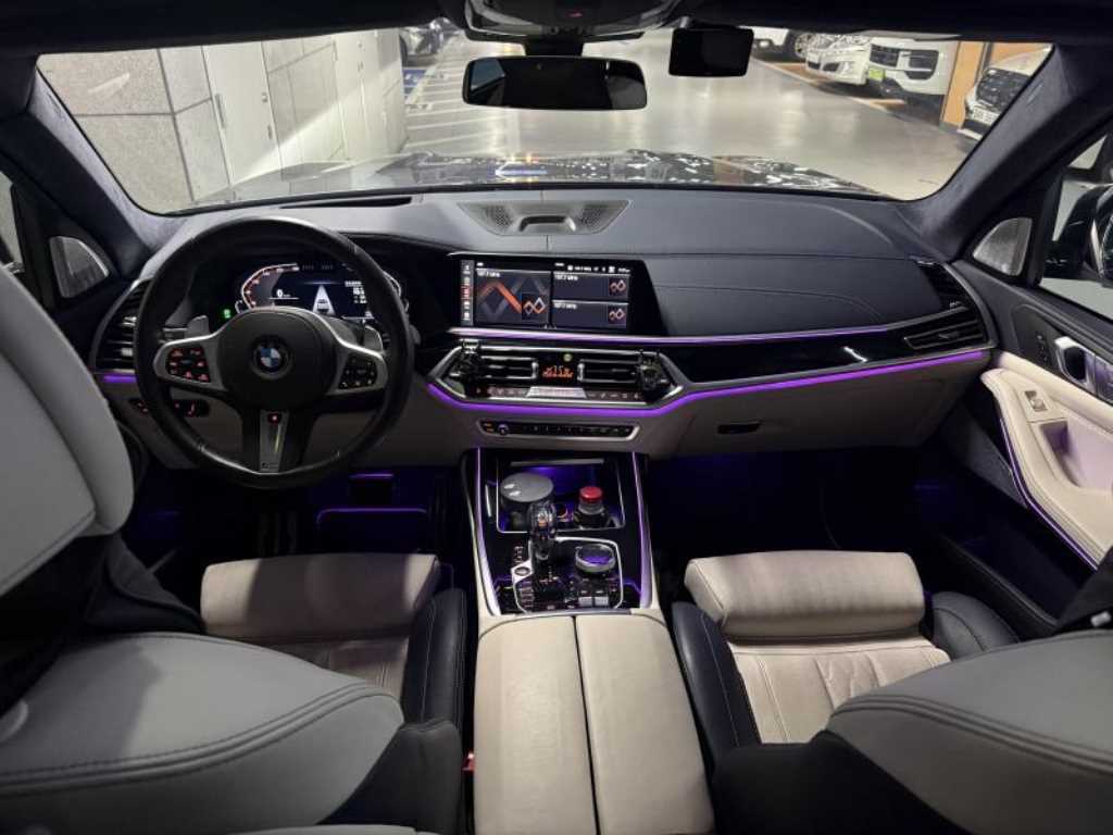 BMW X7 - Vista 5