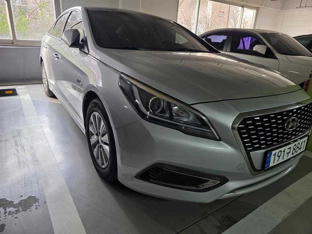 HYUNDAI Sonata - Vista 6