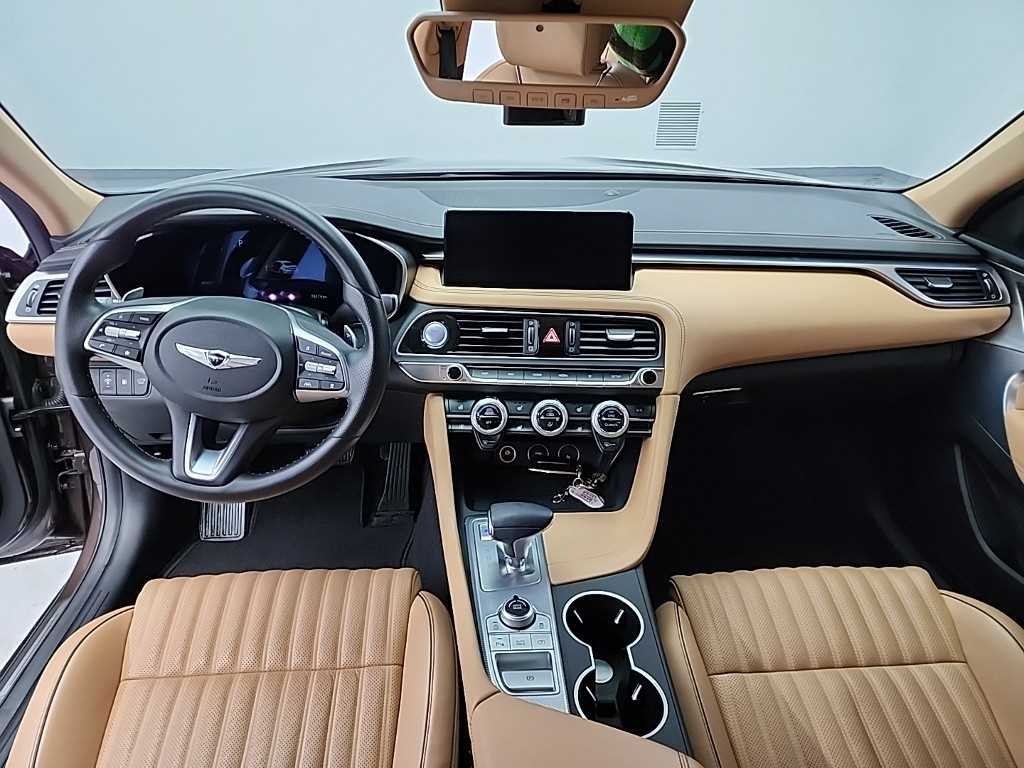 Genesis G70 - Vista 7