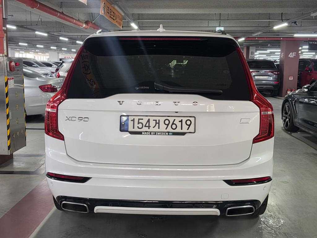 Volvo XC90 - Vista 4
