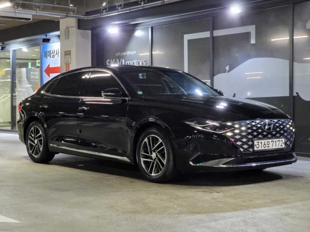 HYUNDAI Grandeur - Vista 2