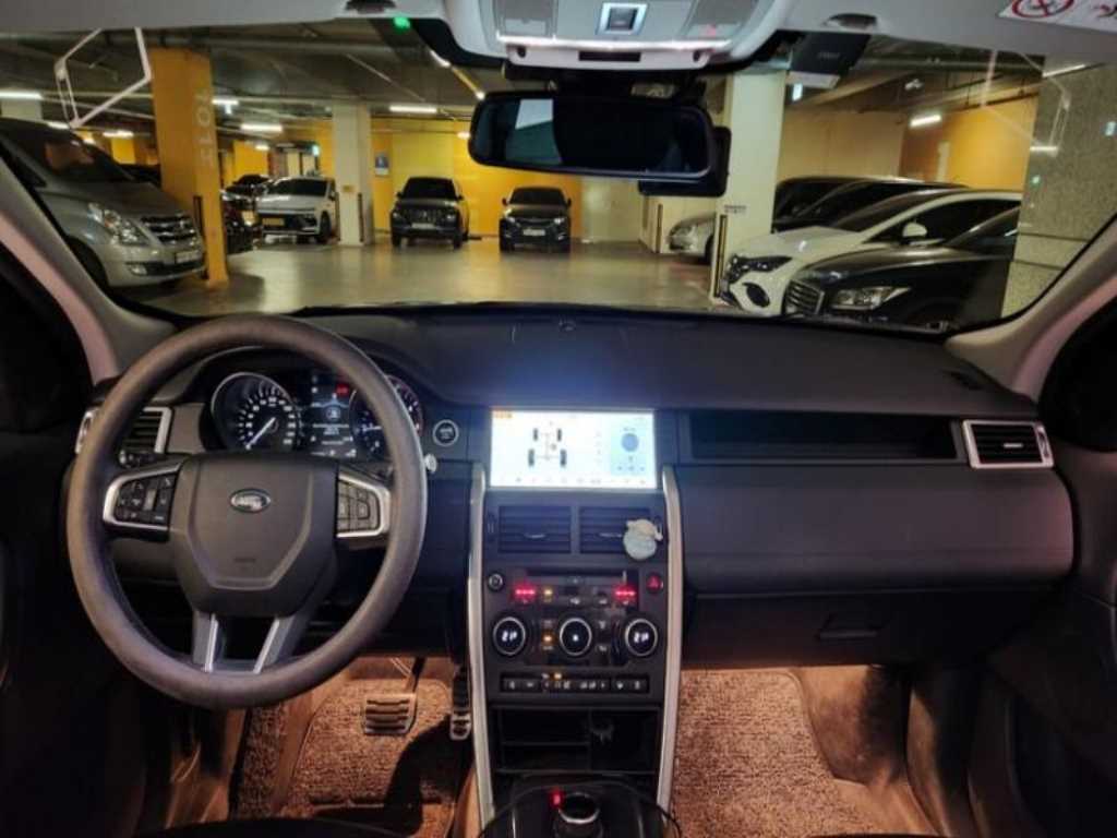 Land Rover Discovery Sports - Vista 8