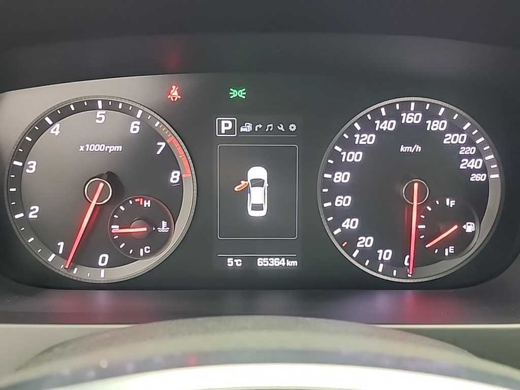 HYUNDAI Sonata - Vista 6