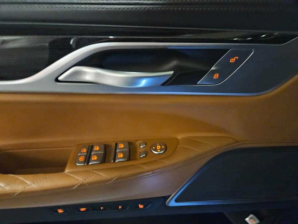 BMW 7 Series - Vista 10