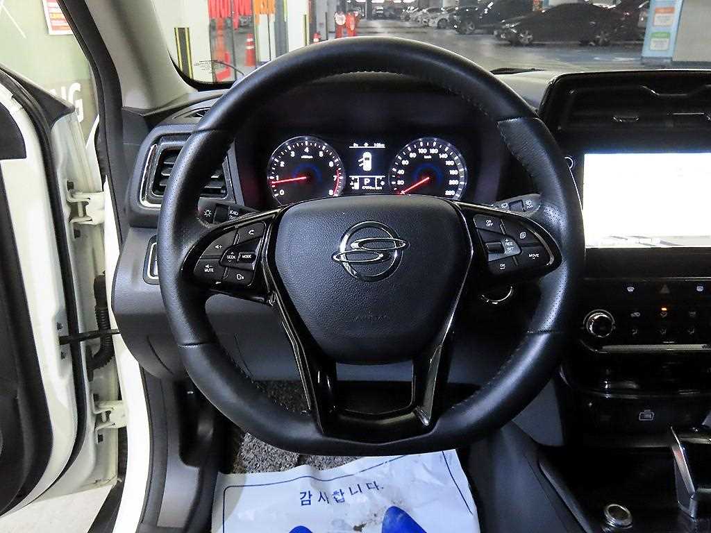 Ssangyong Tivoli - Vista 8