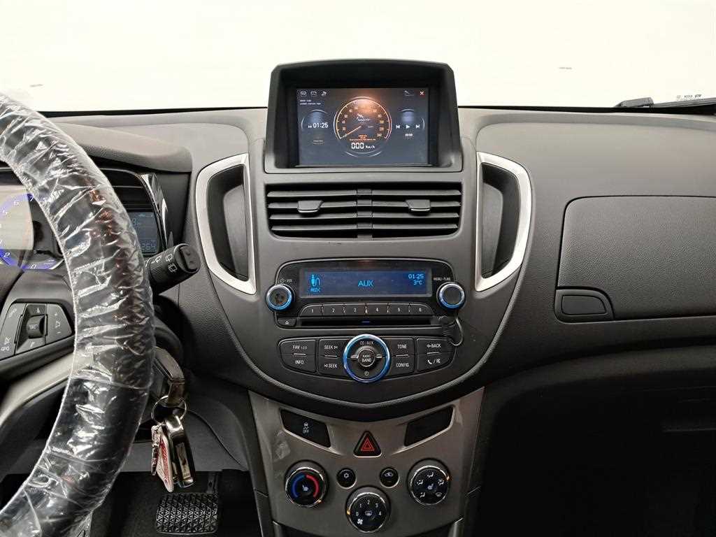 Chevrolet Trax - Vista 9