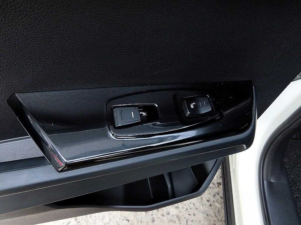 Ssangyong Torres 2023 Blanco - Importación desde Corea - HF Imports Iquique - Foto 16