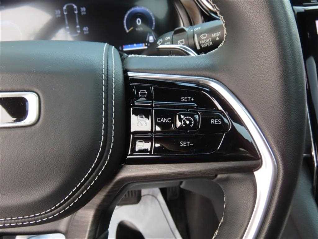 Jeep Cherokee - Vista 11