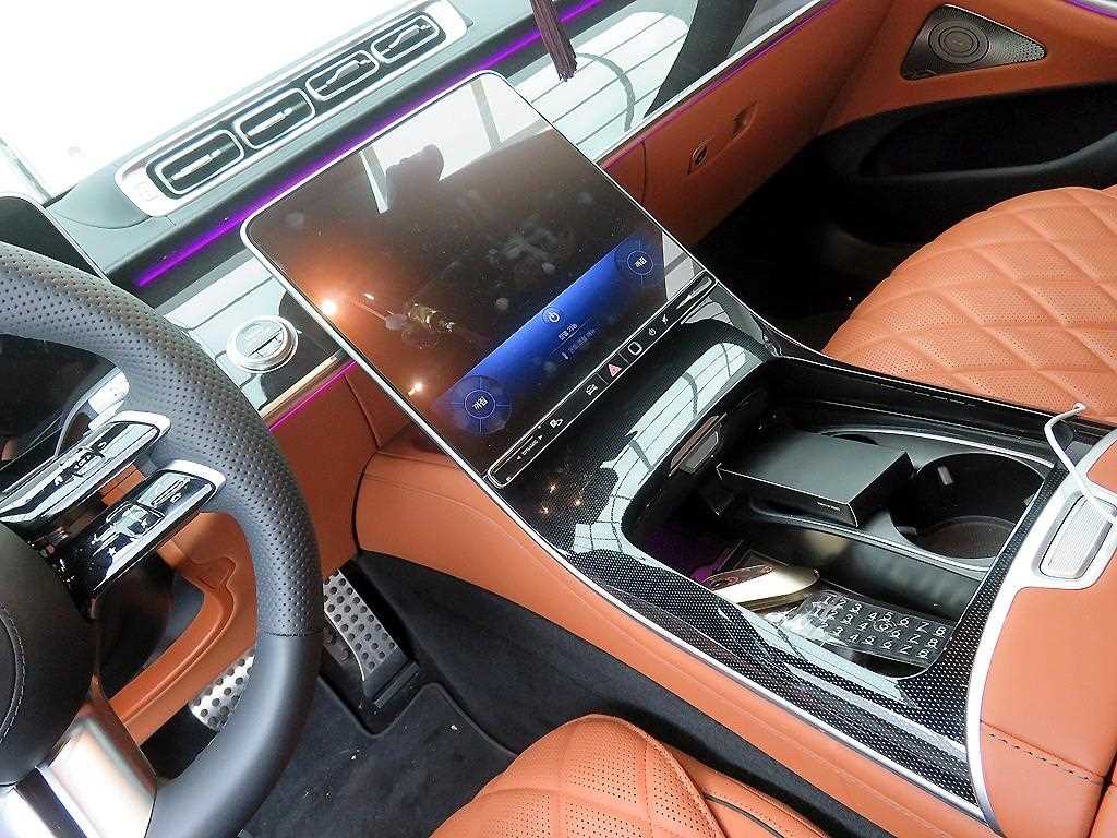 Mercedes Benz S Class - Vista 12