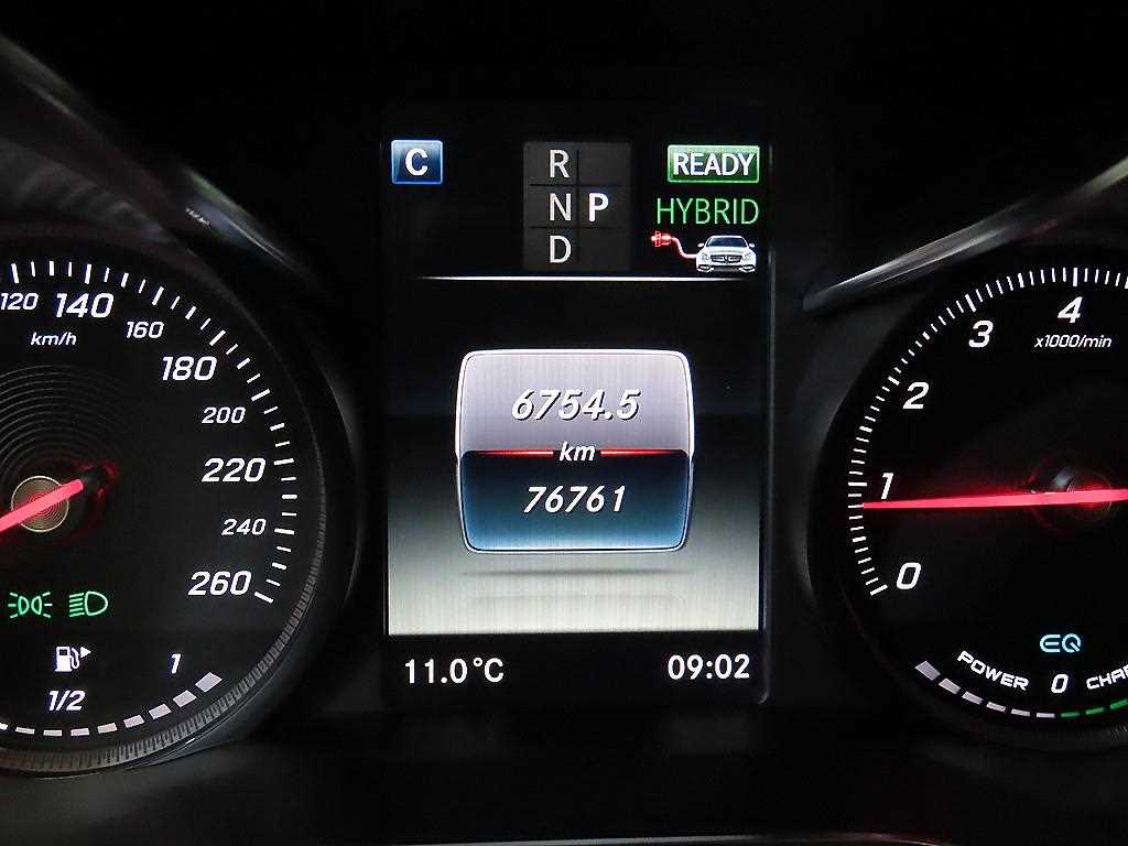 Mercedes Benz GLC Class - Vista 9