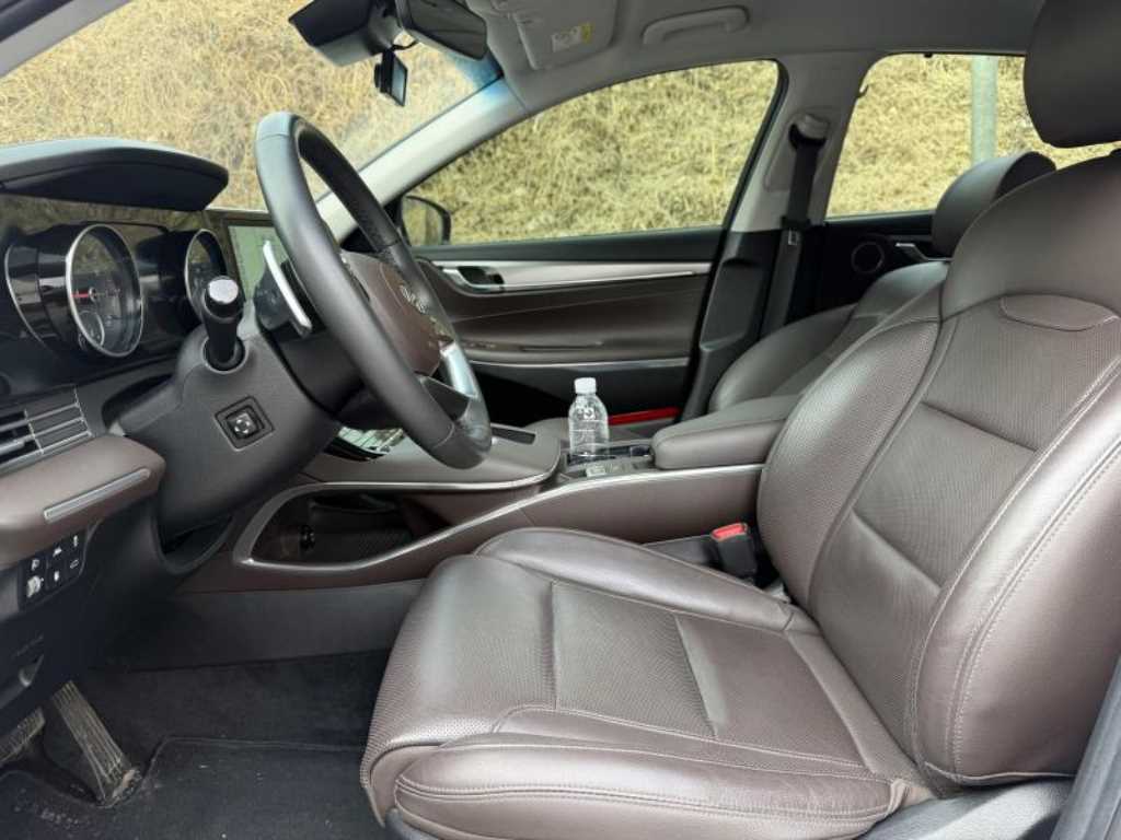 HYUNDAI Grandeur - Vista 9