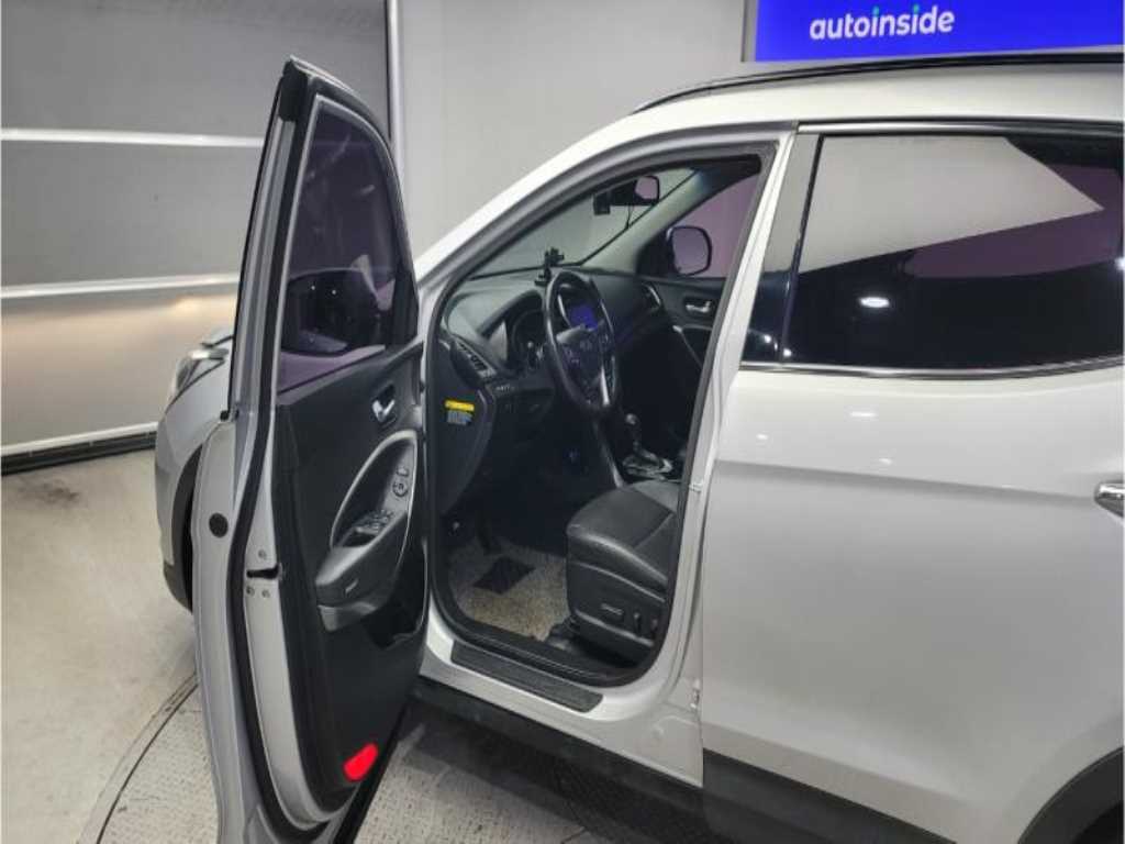 HYUNDAI Santa Fe - Vista 6