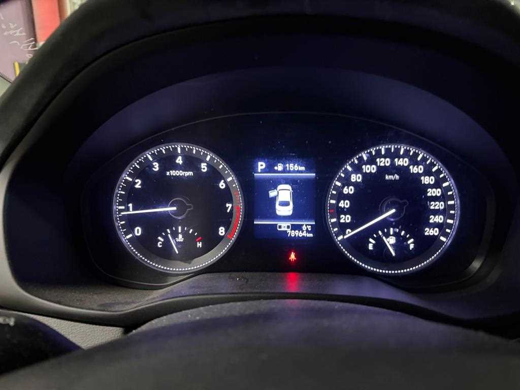 HYUNDAI Grandeur - Vista 5