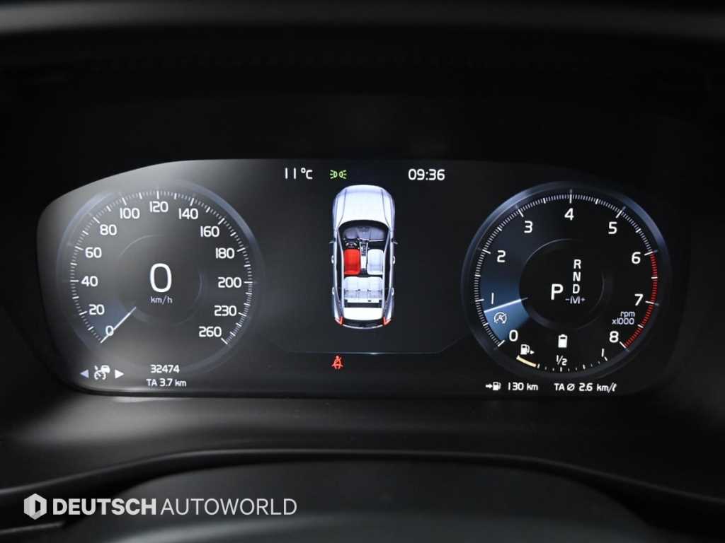 Volvo XC40 - Vista 8