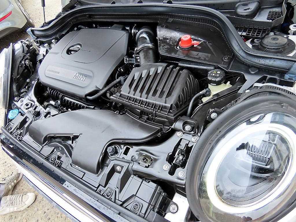 Mini Cooper Convertible 2024 Blanco - Importación desde Corea - HF Imports Iquique - Foto 19