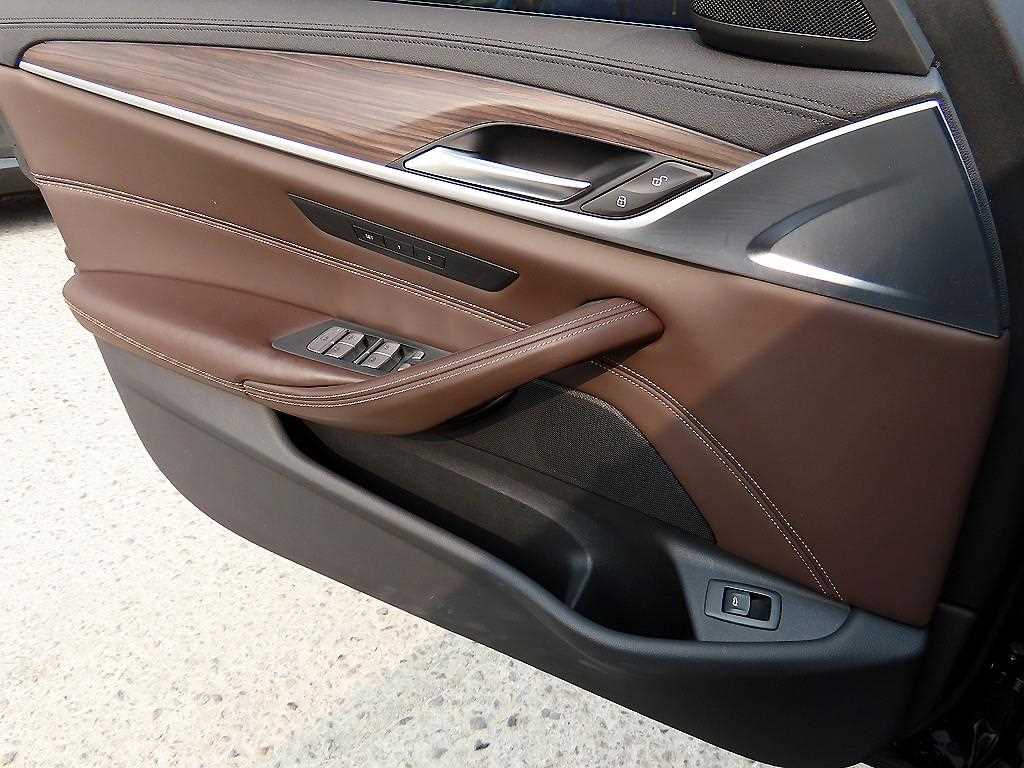 BMW 5 Series - Vista 12